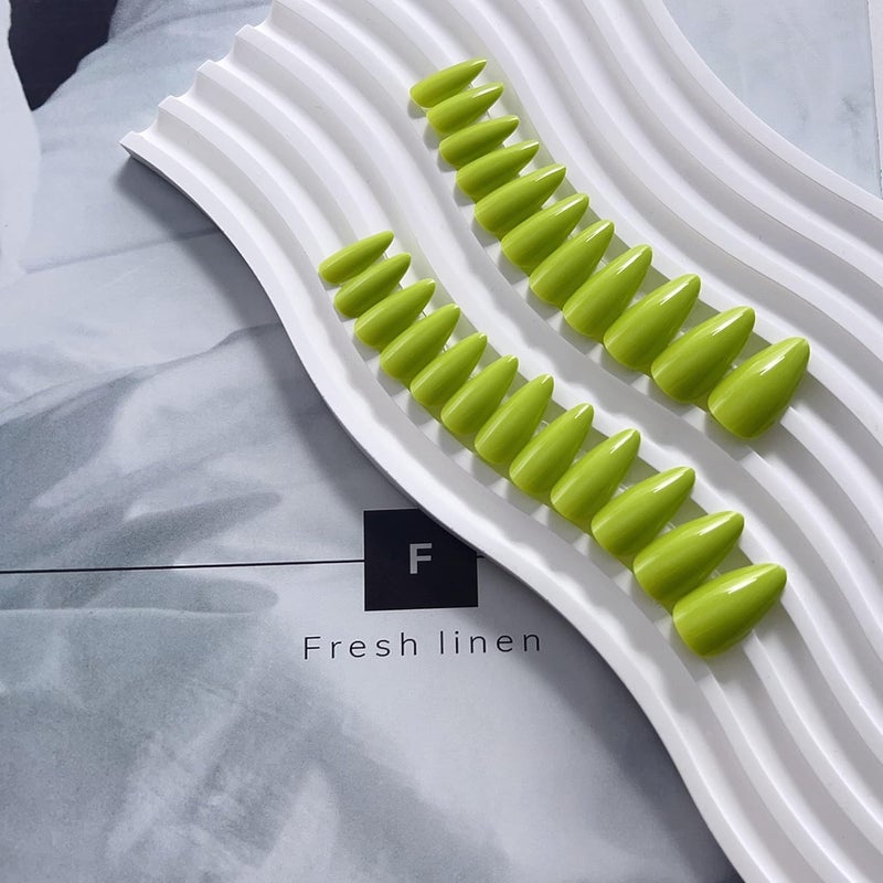 KQueenest Light Green Press on Nails Medium Stiletto Almond, Glossy Acrylic Nails Kit Reusable Fake Nails Feature Protective UV Coating for Women Nail Art Manicure in 24PCS - Image 4